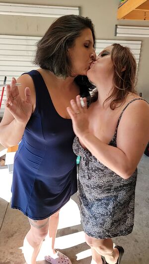 Girls Kissing MILF Smoking