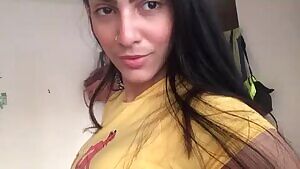 Syrian Babe Teasing 🇸🇾