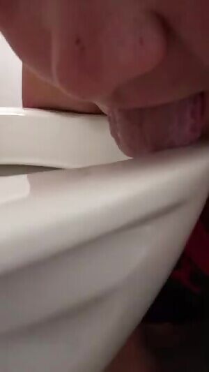 Craving fuckpig licking toilet