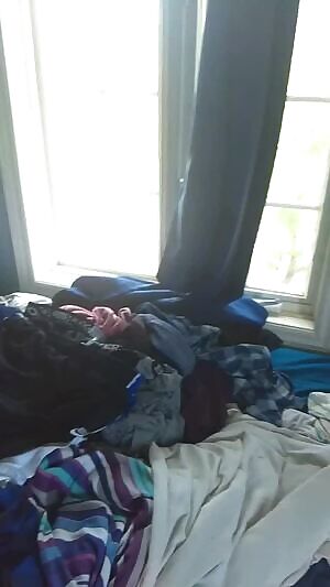 Who wants my cum? 😏