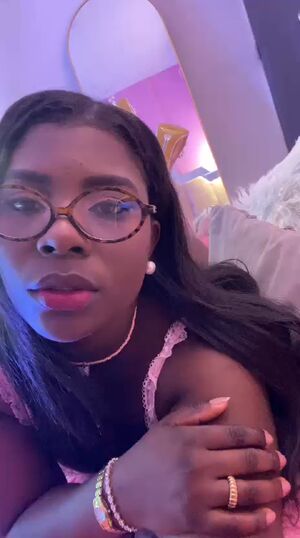 Natural Saggy Tits Brunette Chaturbate Ebony