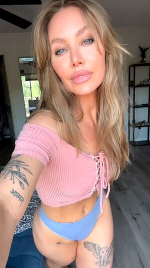 FitMilfs 19honeysuckle 24/7 Blonde Curvy