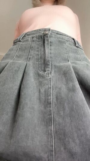 Upskirt Tease Amateur Ass Cute OnlyFans
