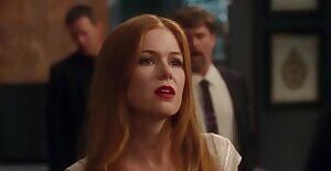 Isla Fisher Kissing Gal Gadot