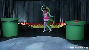 Brooklyn Chase as Princess Peach