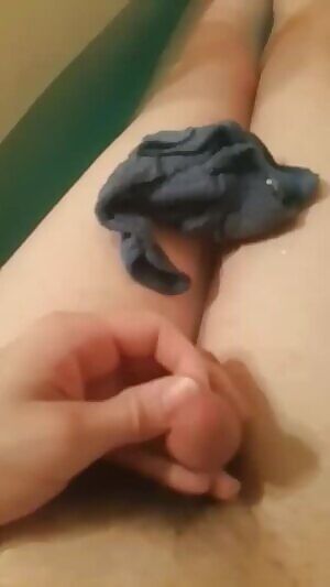 For those of you who missed bathtime on Snapchat a few weeks ago...