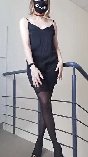 stripping in the office stairwell feels even more special 😊