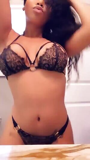 🤤