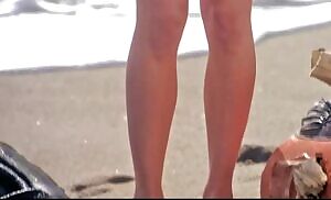 Always wanted this shot of Heather Graham on a loop