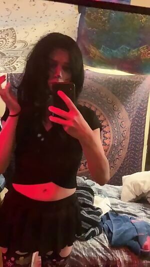 It’s hot af in this wig