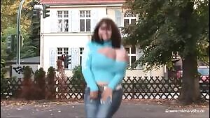 holdthemoan - Milena revealing her melons