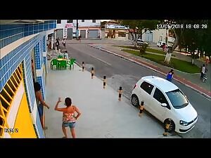 Man chased down and shot by hitman