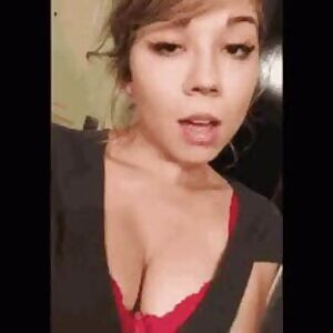 Jennette McCumdump McCurdy has hit it rough after iCarly if she has to sell for so cheap