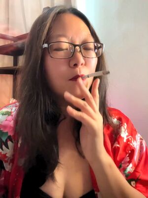 Asian MILF Boobs Cleavage Clips4Sale Fansly