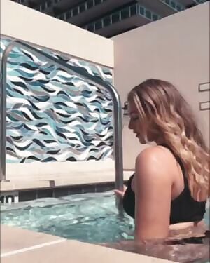 Thick White Blonde Bubble Butt