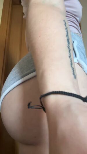 Asshole Winking Amateur Ass Pussy Wink