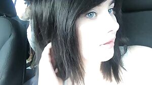 Cute girl seeking boyfriend to tease!