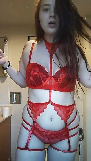 just want fucked in my new lingerie 😻