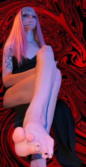 E-Girls Cosplay Feet Femdom Giantess