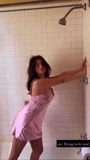 Korean Celebrity NSFW Ass Selena Gomez