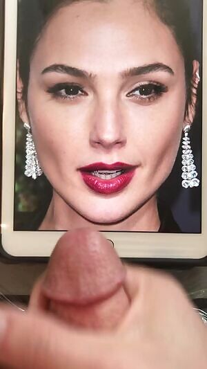 A nice load for the sexy Gal Gadot