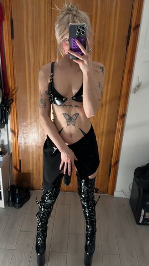 Vore Tiny Domination Dominatrix Domme Femdom