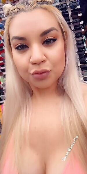 Bambi in Mexico 💕 boobs & braids