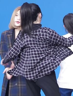 Red Velvet - Irene's Juicy Ass