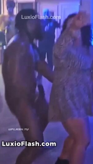 On All Fours Amateur Ass Big Dick