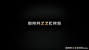 Abella Danger, Jordi El Nino Polla - Shower Curtain Cock - Brazzers Exxtra