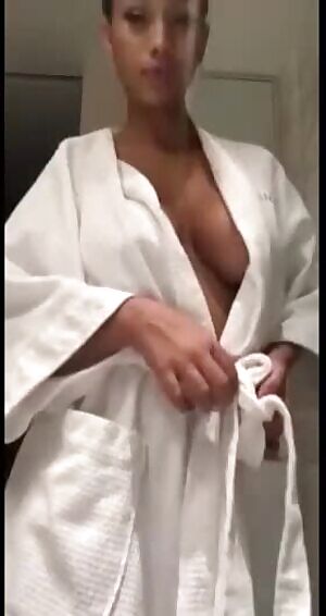 Beautiful ebony babe