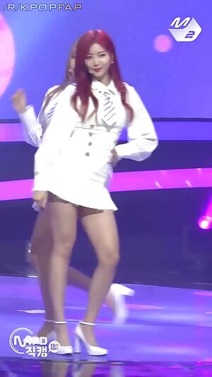 Laboum - Solbin, Beautiful Legs