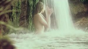 Celebs Actress Blonde Boobs Celebrity