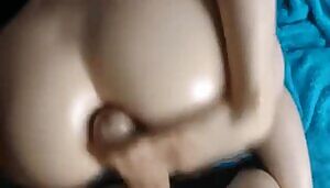 Using her ass to finish the job