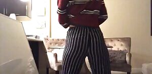 Jennette McCurdy presenting her slutty ass, she needs a train run on it