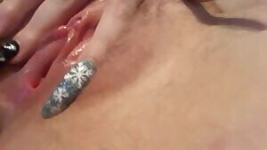 New premades! Watch me rub my wet pussy and dirty talk for you until I cum ;)