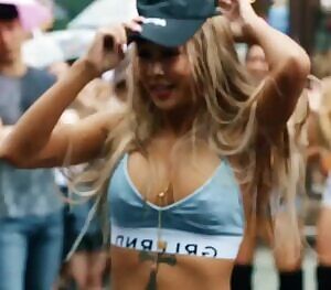 Hyolyn no bra + nip slip