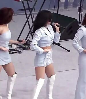 Twice @ Akaraka Festival