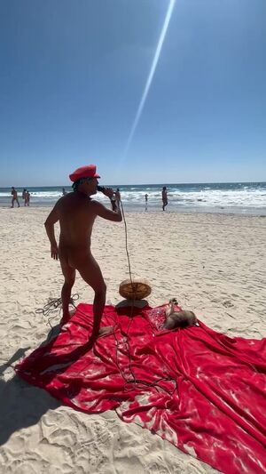 Fit Couples Alpha Beach Bull Hotwife