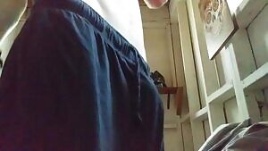 Make me less lonely on Vday? 😭💕