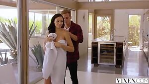 Ariana Marie - Vixen