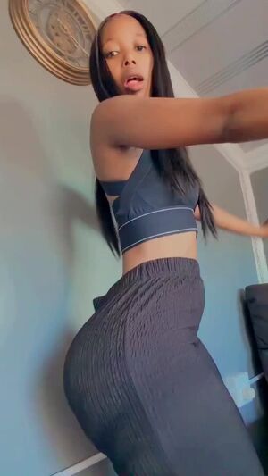 African Chicks Ass Shaking Bubble Butt