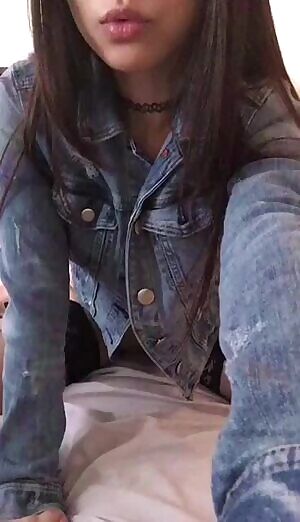 I like girls in denim.