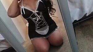 ❤ Like my maid costume? ❤