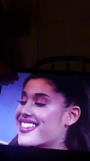 Can't get enough of Ariana