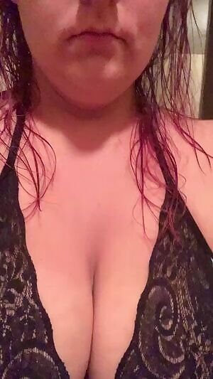 28 lost 100lbs. Am I still sexy to devour?