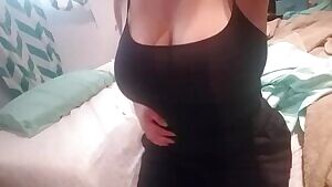 Busy day, but never too busy for a titty drop 🤗