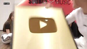 Gfriend Yuju's sexy body