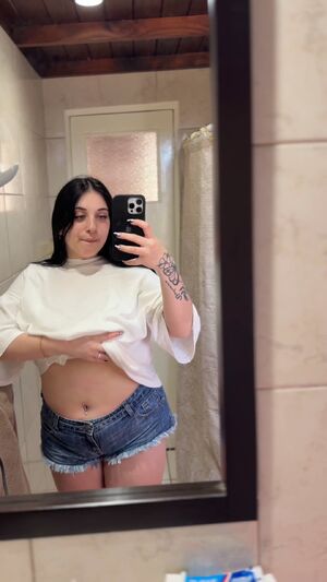 Thick Fit Masturbating Solo Tease