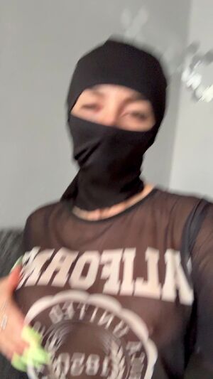 Religious Amateur Boobs Facesitting Hijab
